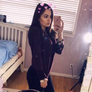 Meet your Posher, Sarahi